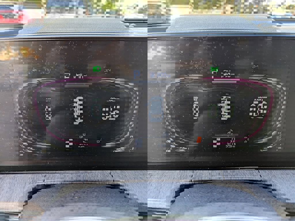 Certified 2023 Kia Telluride EX w/ EX Captain's Chair Package image 31