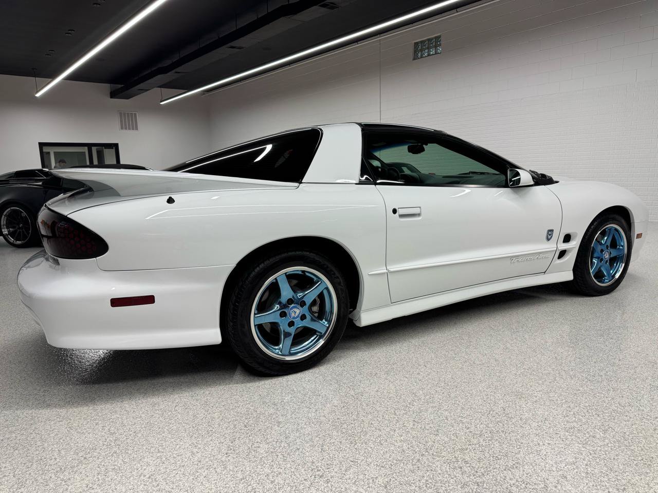 Used 1999 Pontiac Firebird Formula RWD image 17