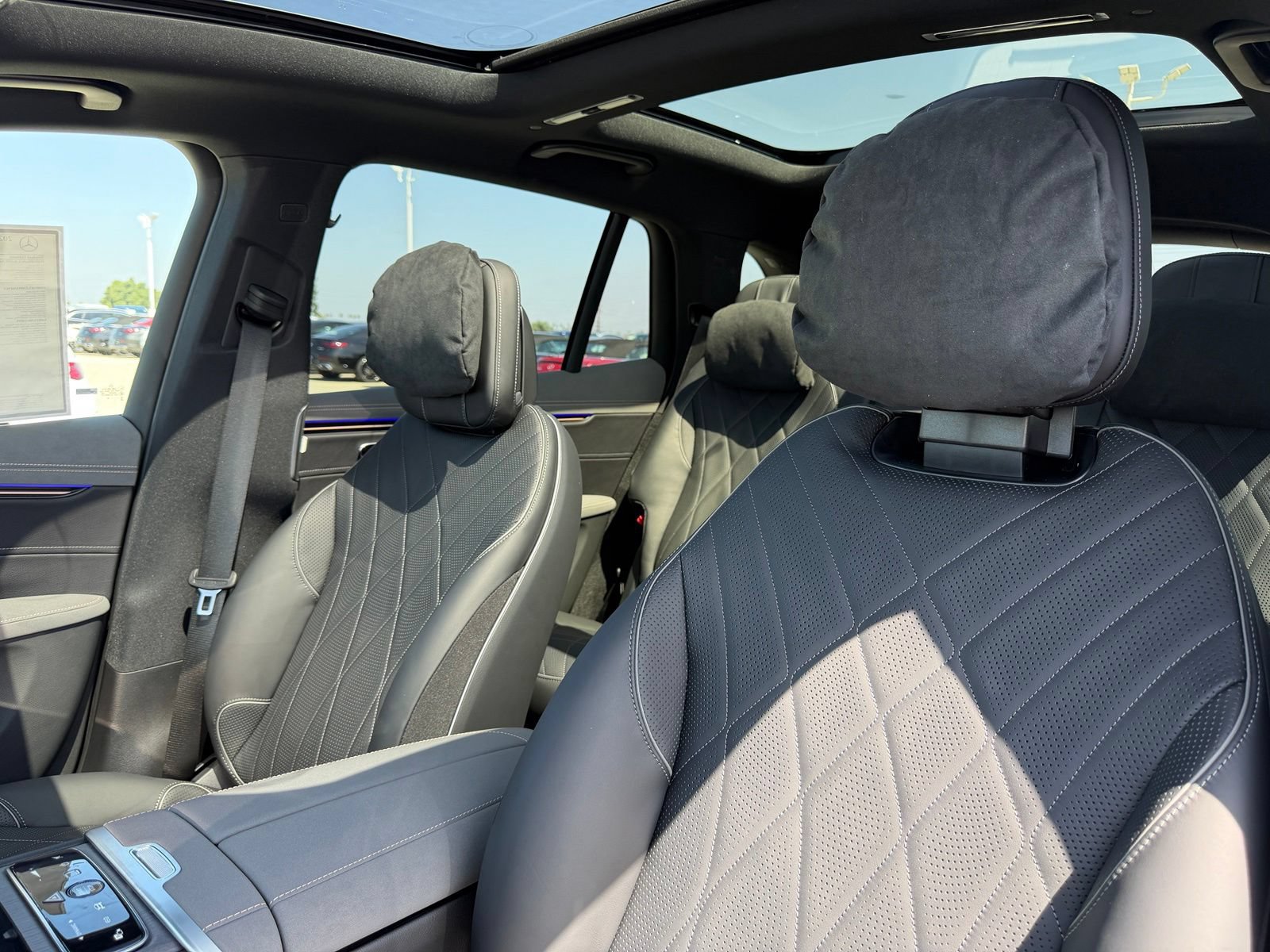 New 2026 Mercedes-Benz EQS 550 4MATIC SUV image 19