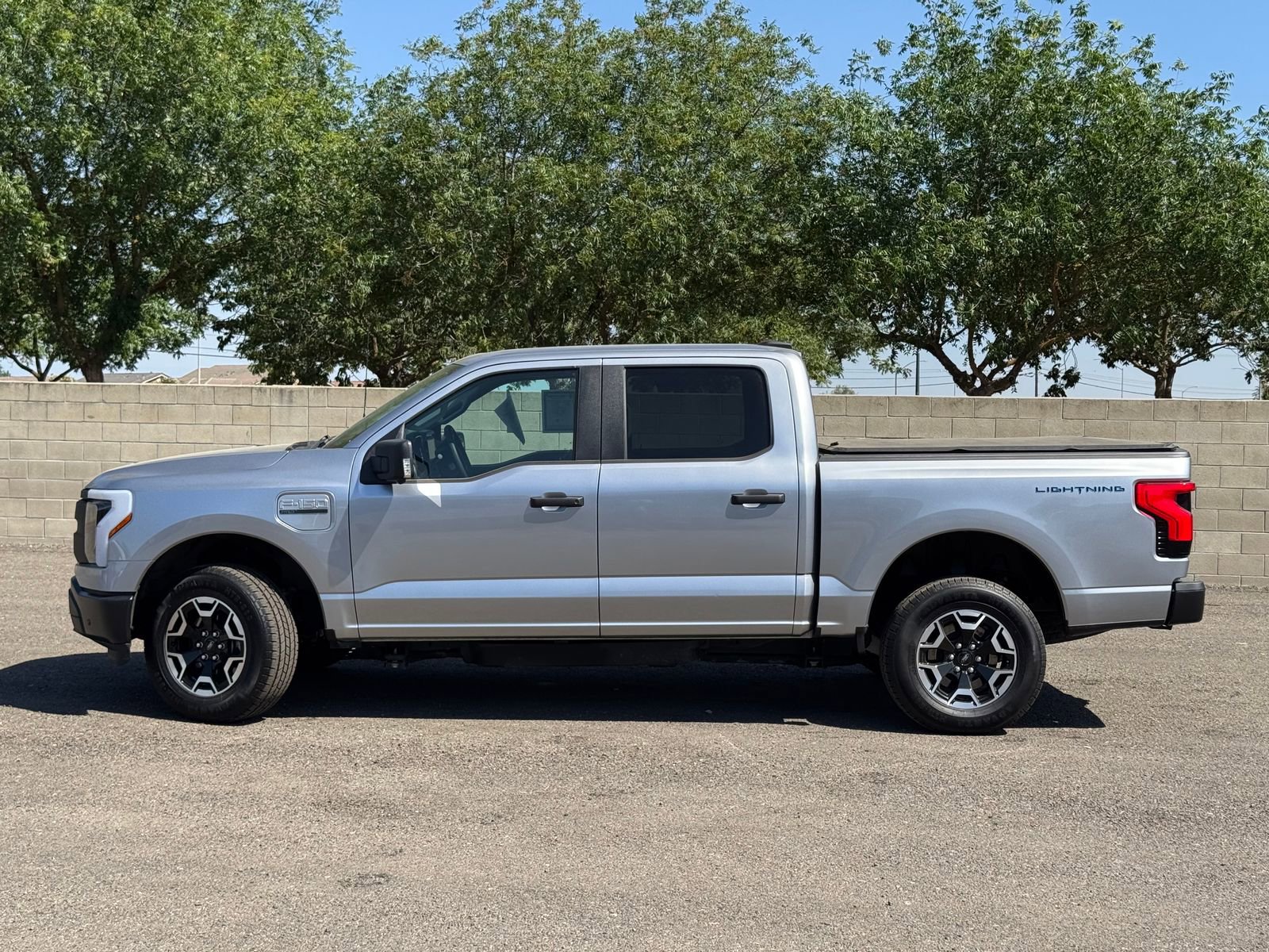 Used 2023 Ford F150 Lightning Pro w/ Tow Technology Package AWD/4WD image 10