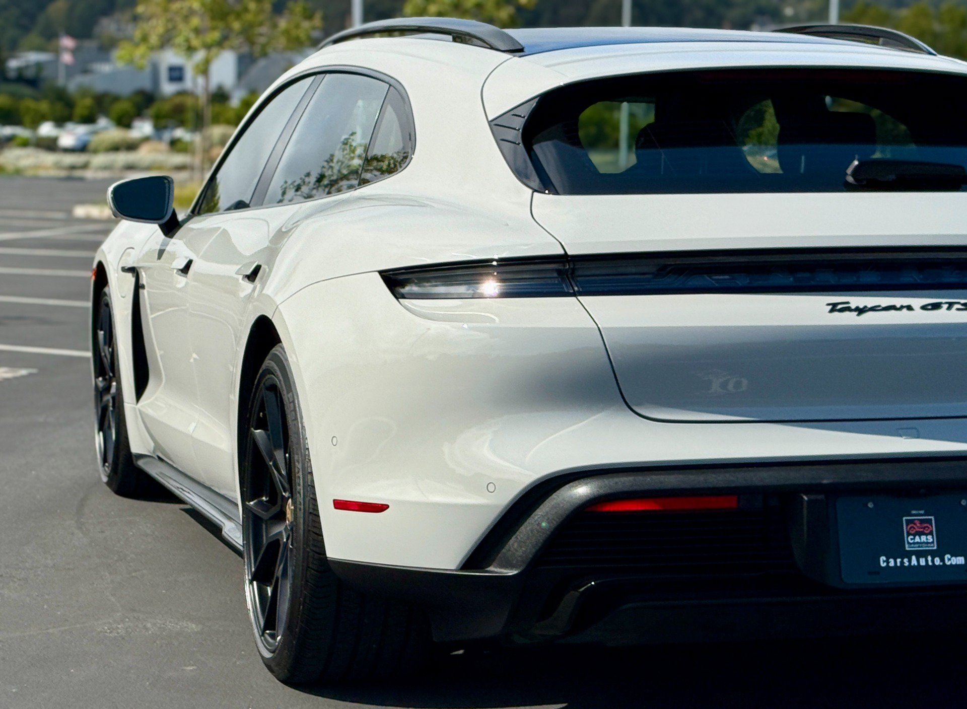 Used 2023 Porsche Taycan GTS AWD/4WD image 10