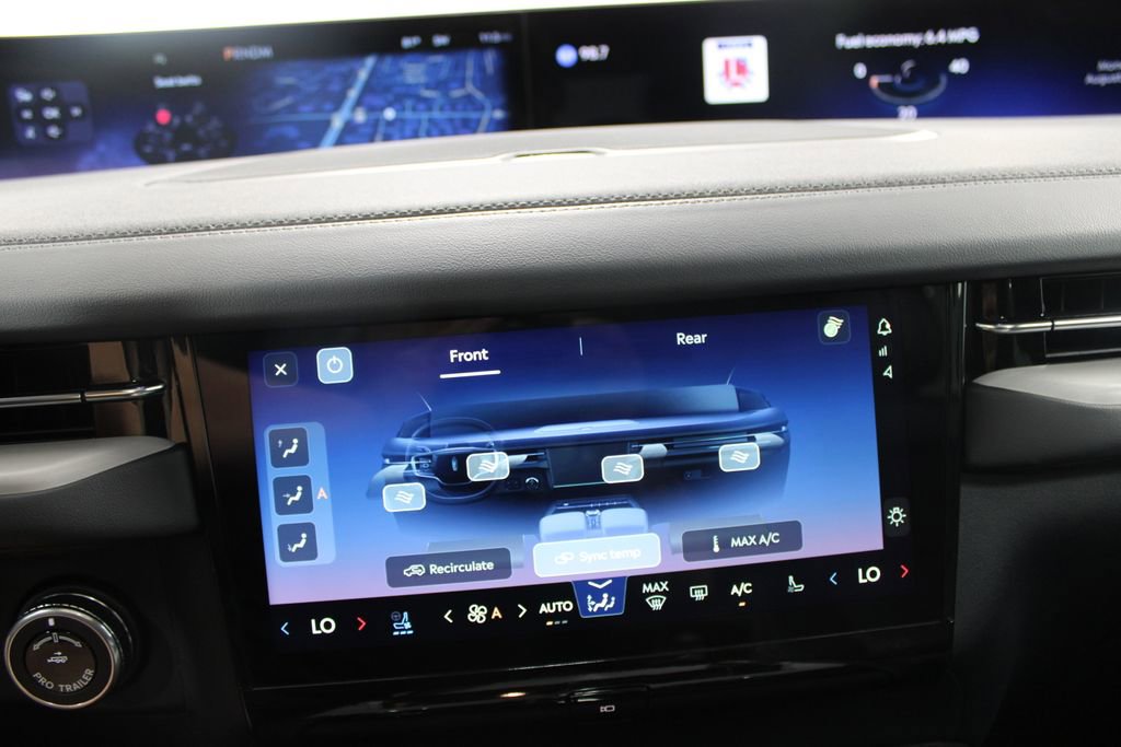 Used 2025 Lincoln Navigator Reserve w/ Jet Appearance Package image 46