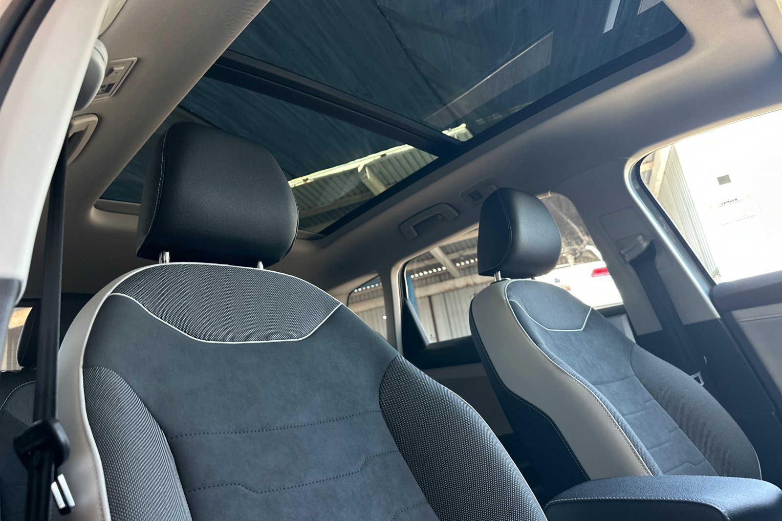 New 2026 Volkswagen Taos SE FWD image 15