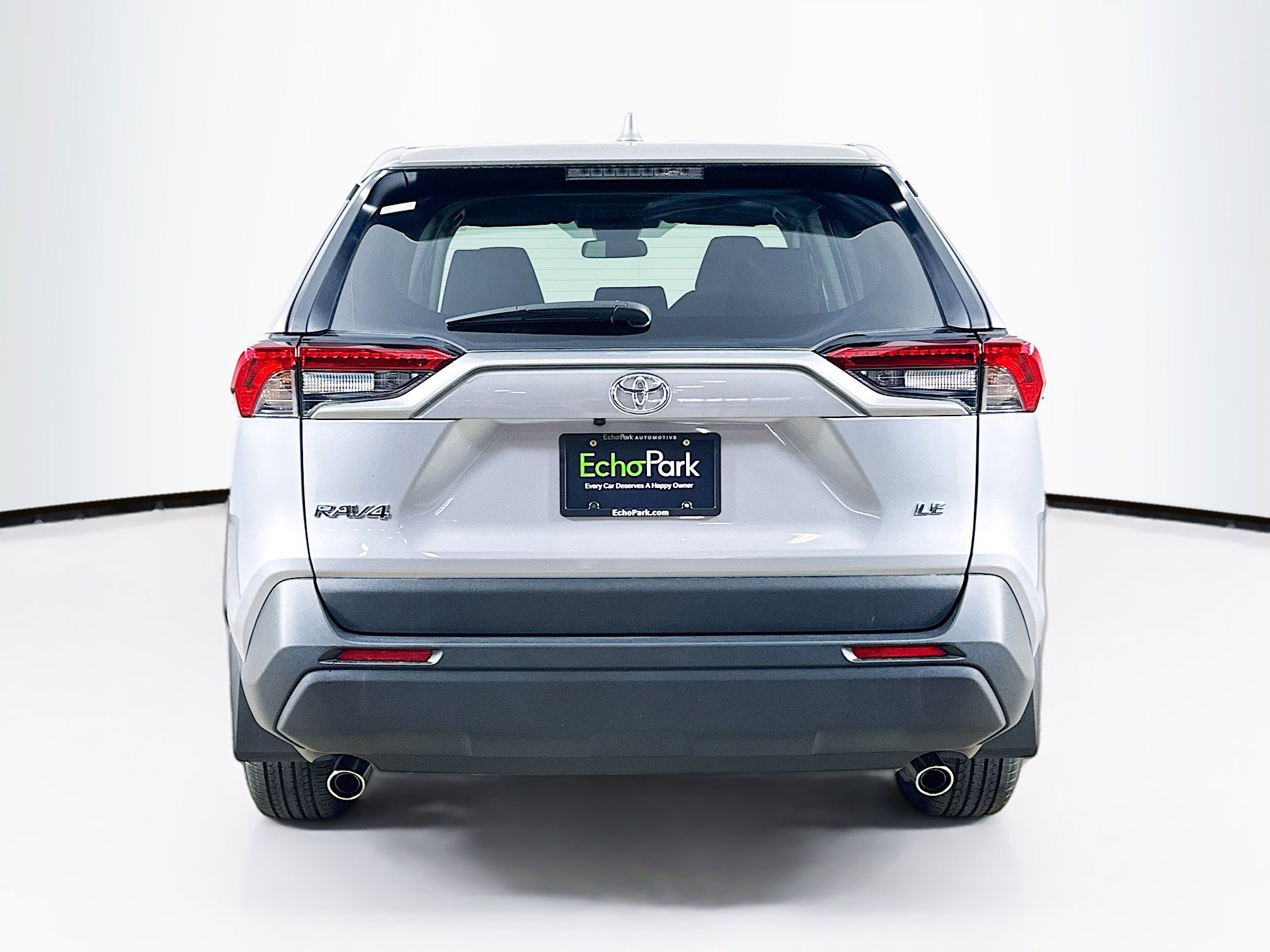 Used 2025 Toyota RAV4 LE image 7