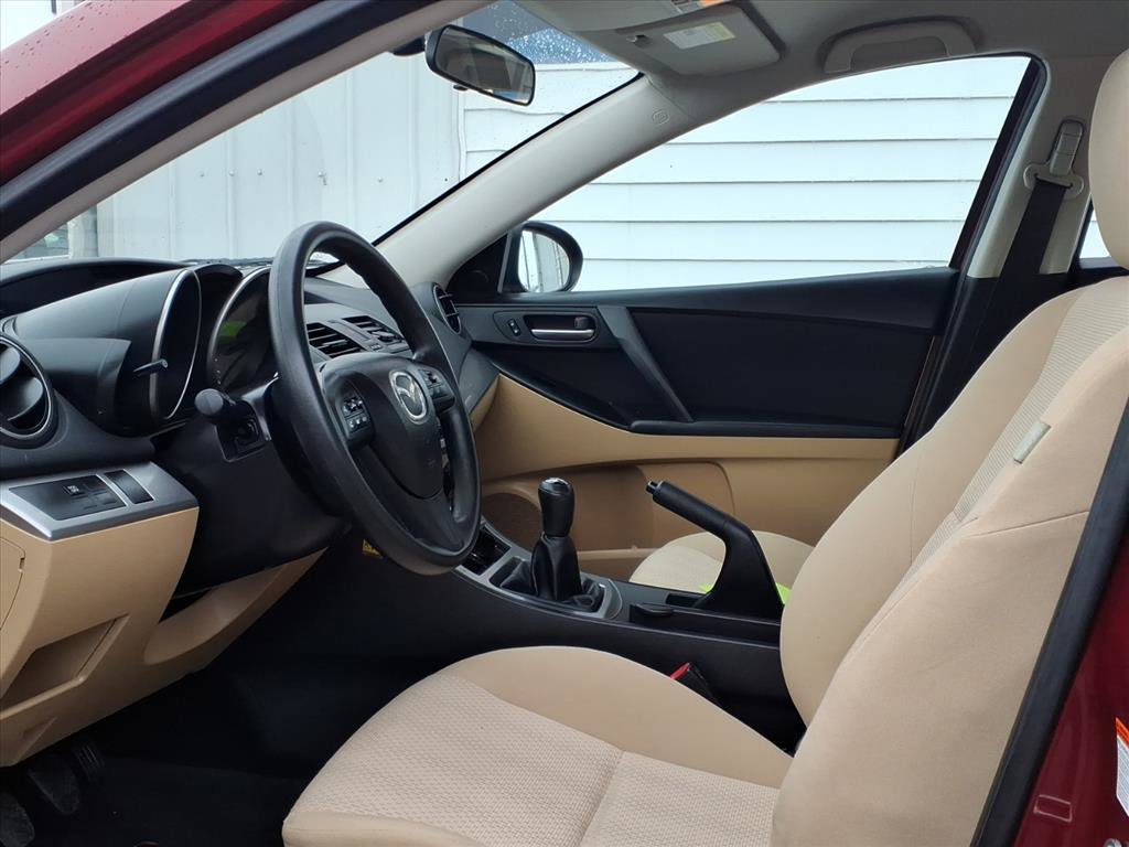 Used 2010 MAZDA MAZDA3 i Touring FWD image 8