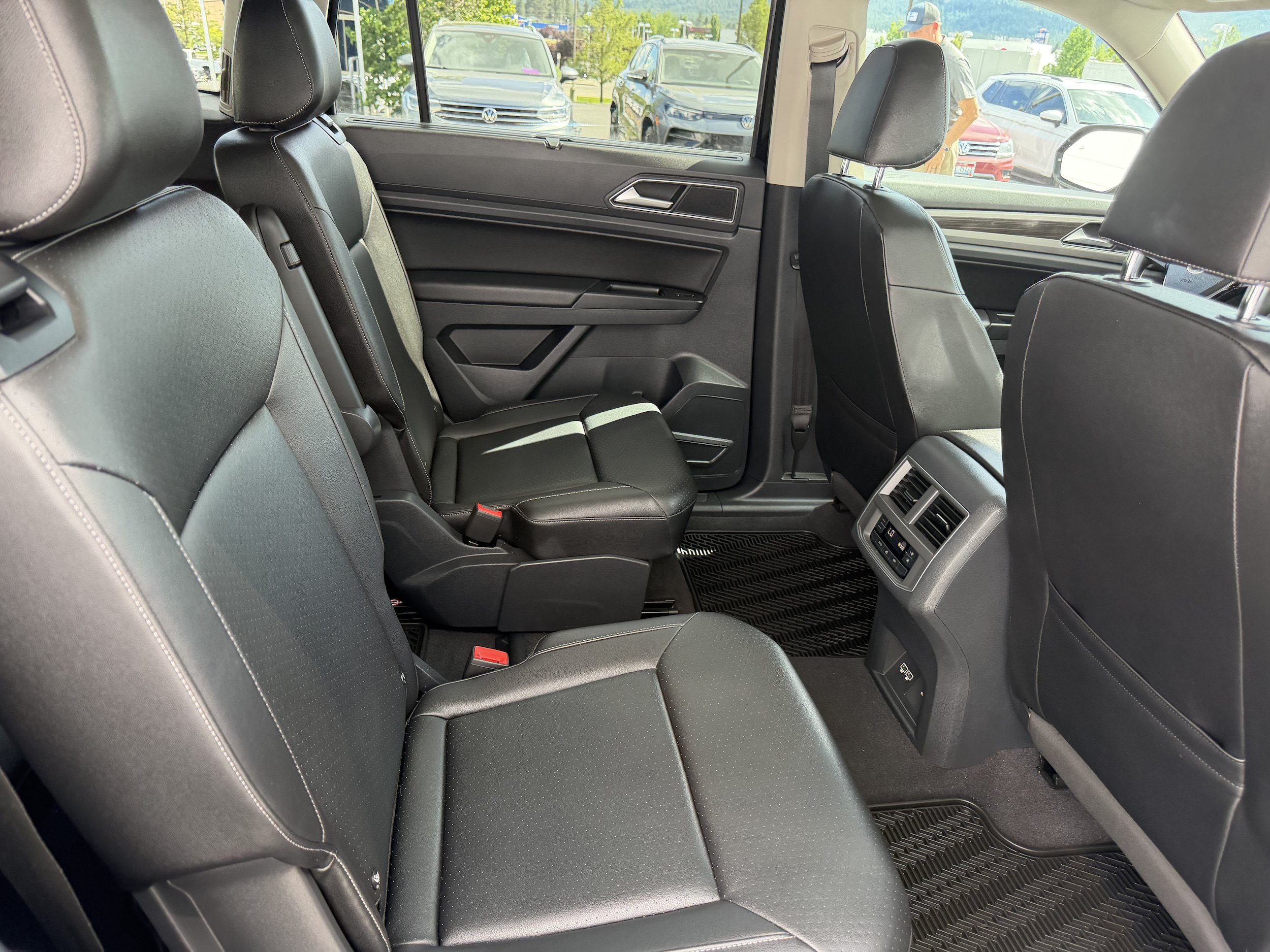 Used 2019 Volkswagen Atlas SEL AWD/4WD image 34