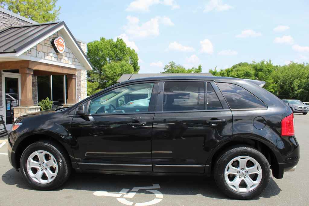 Used 2013 Ford Edge SEL AWD/4WD image 10