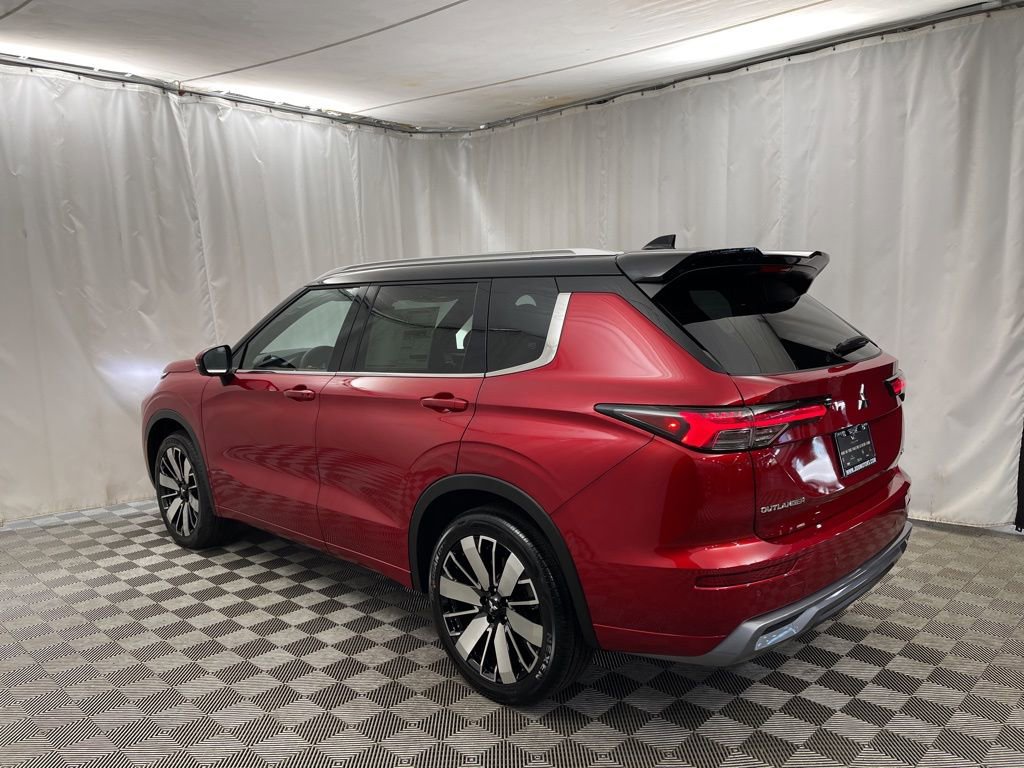 New 2026 Mitsubishi Outlander SEL image 4