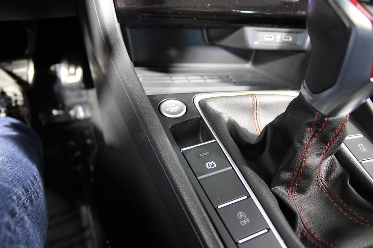 Used 2025 Volkswagen Jetta GLI Autobahn FWD image 19