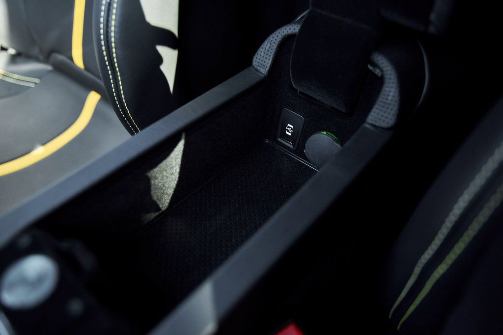 Used 2023 Ferrari SF90 Stradale image 51