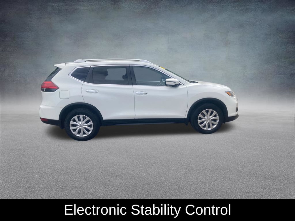 Used 2017 Nissan Rogue S w/ S Appearance Package AWD/4WD image 8