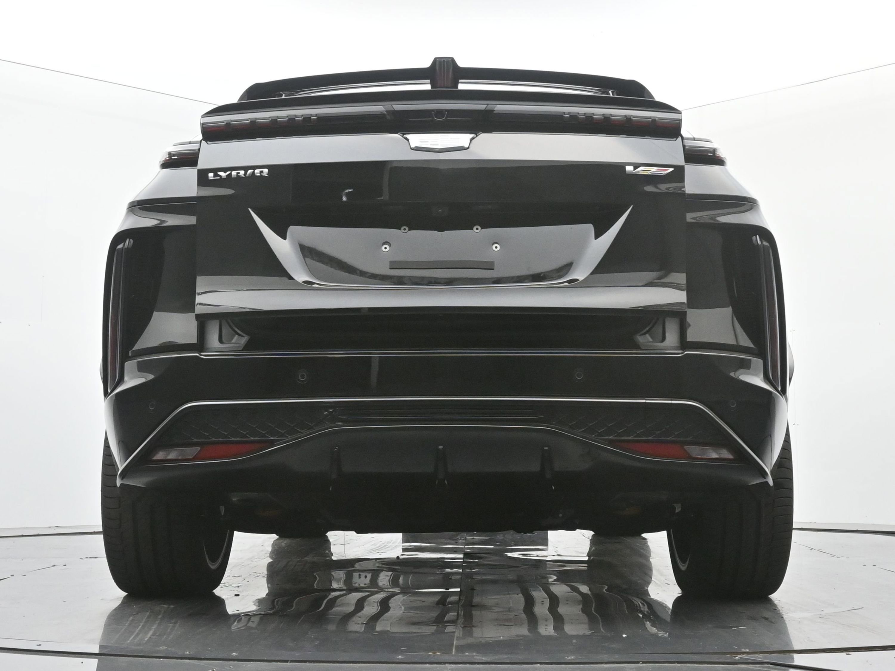 New 2026 Cadillac Lyriq V image 18