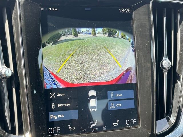 Used 2019 Volvo S60 T6 R-Design image 16