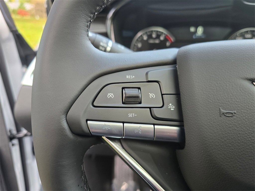 New 2025 Cadillac XT6 Luxury image 25