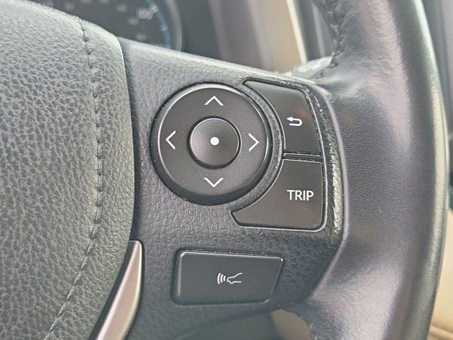 Used 2017 Toyota RAV4 Limited image 32
