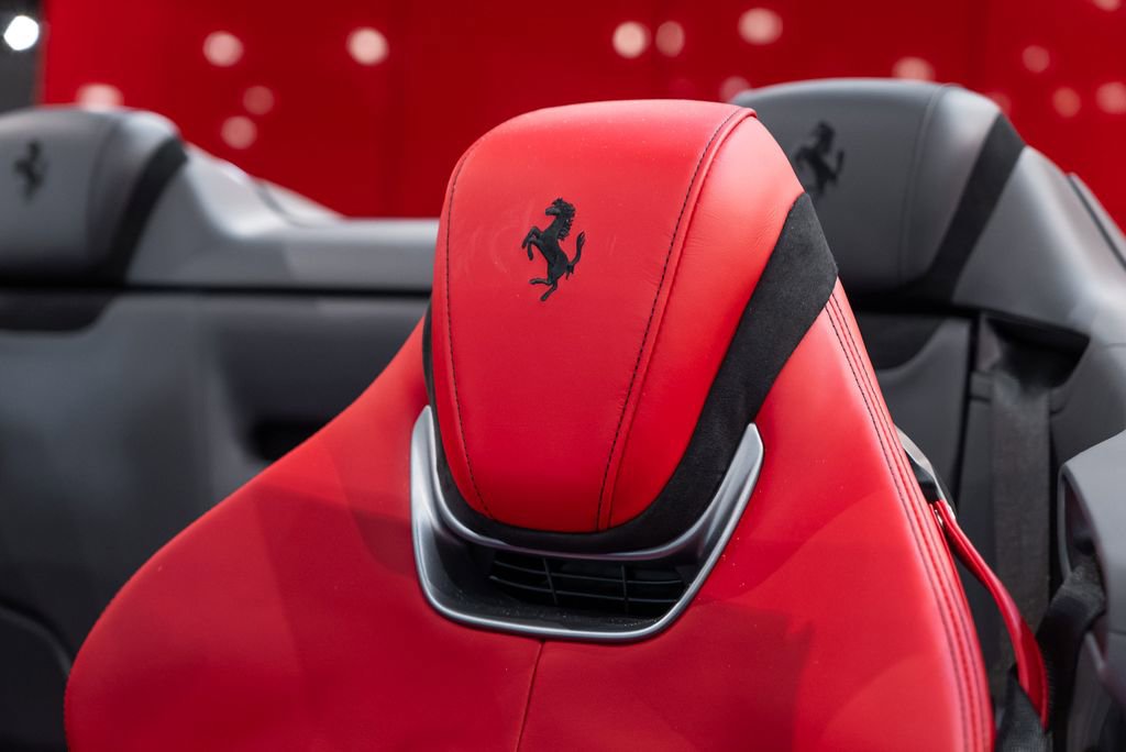Certified 2024 Ferrari Roma Spider image 6