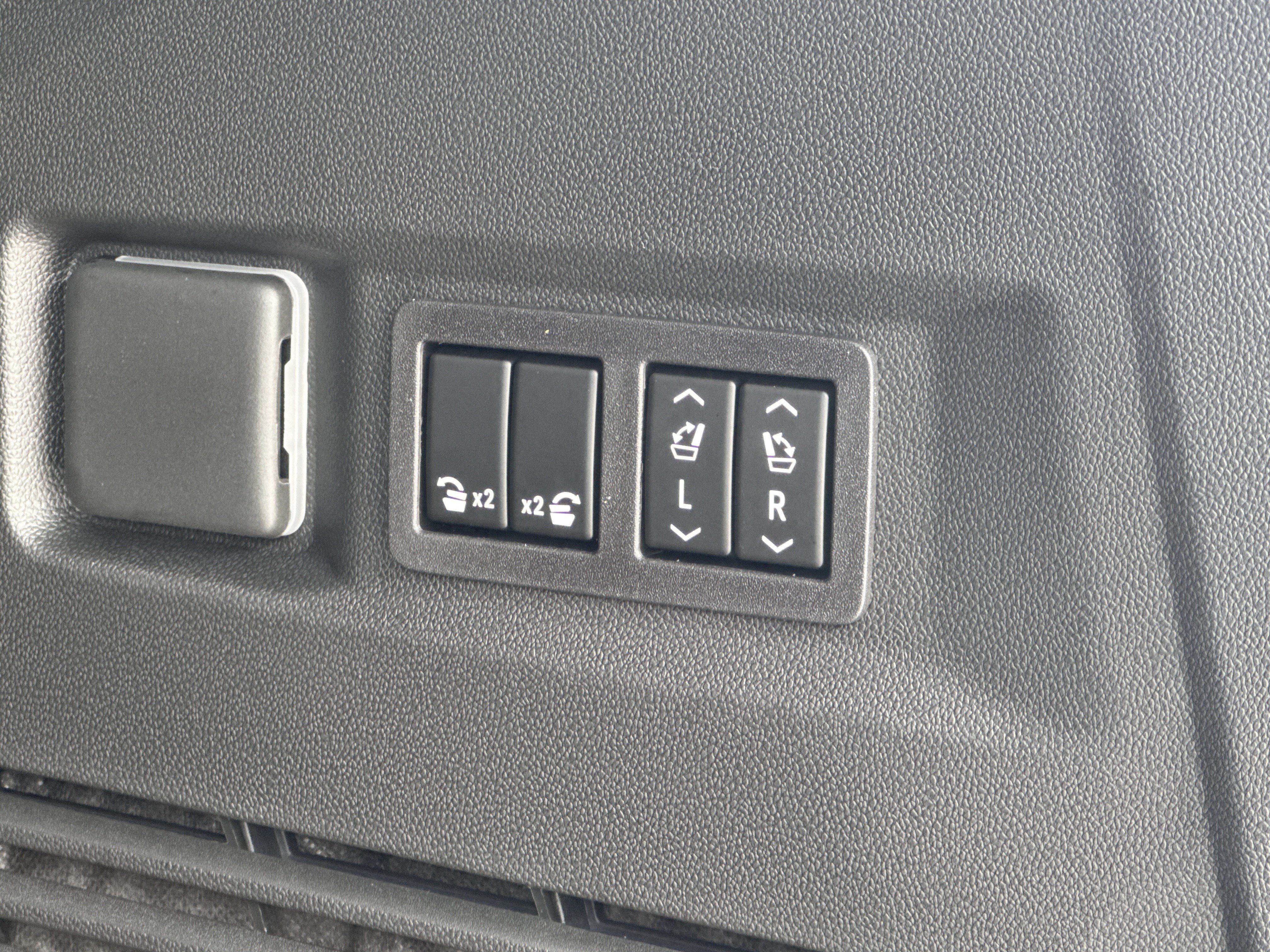 New 2026 Chevrolet Tahoe RST w/ Comfort Package AWD/4WD image 19