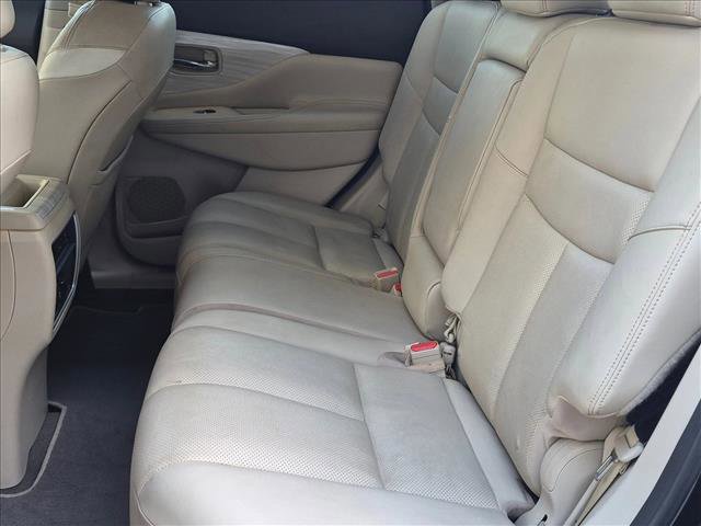 Used 2018 Nissan Murano Platinum FWD image 16