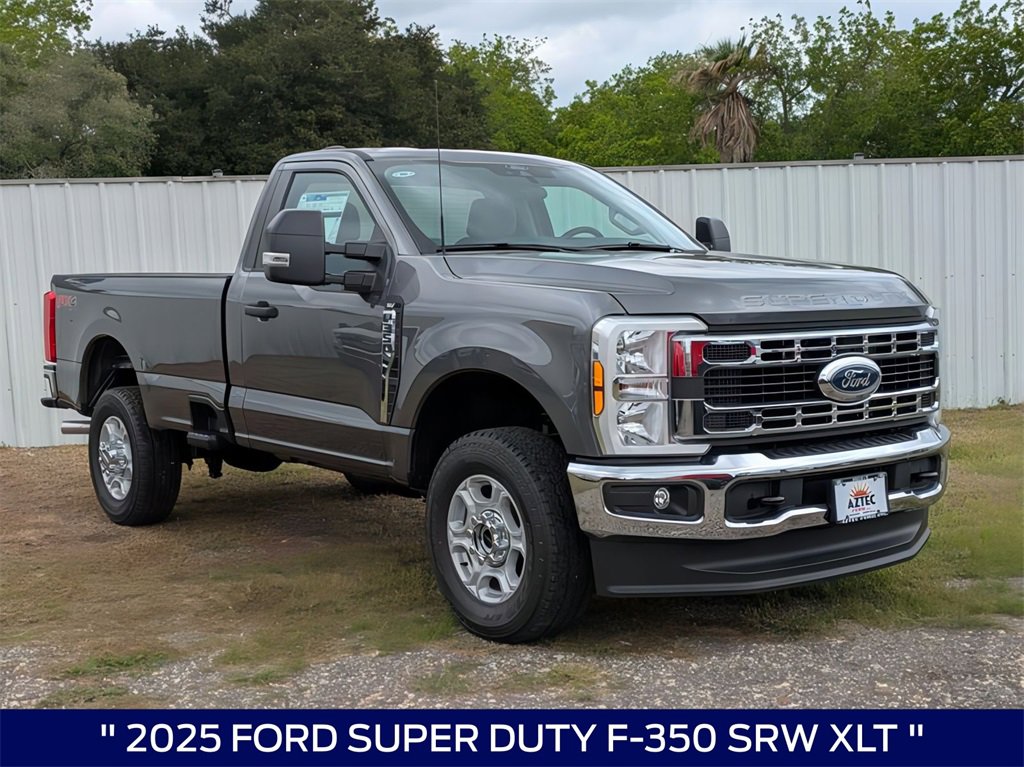 New 2025 Ford F350 XLT w/ FX4 Off-Road Package image 4