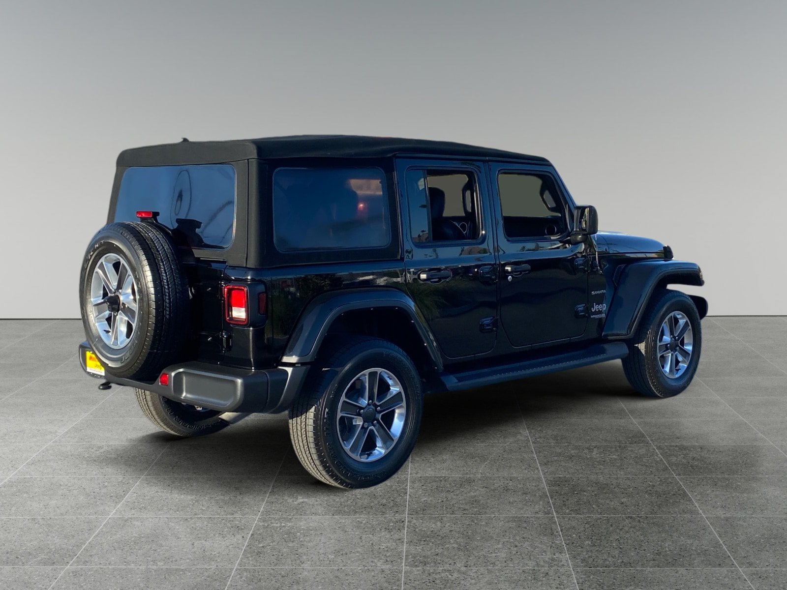 Used 2022 Jeep Wrangler Unlimited Sahara AWD/4WD image 5