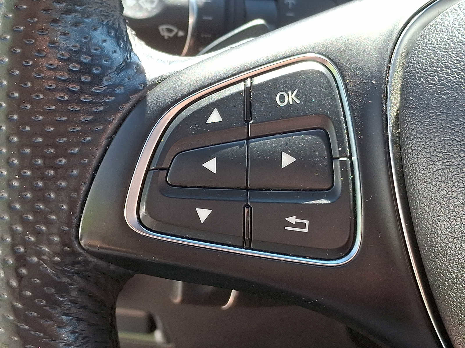 Used 2018 Mercedes-Benz GLE 350 4MATIC image 18