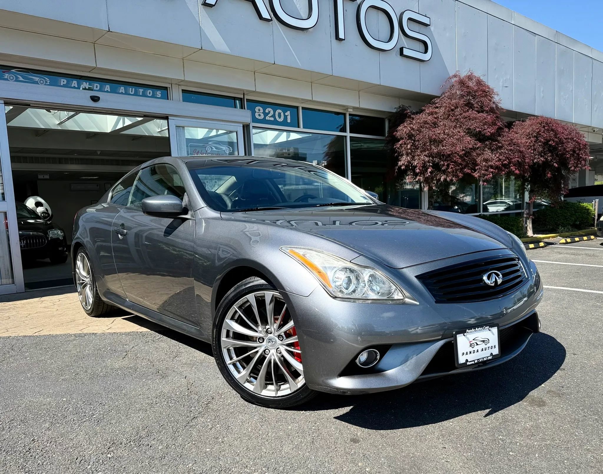 Used 2013 INFINITI G37 Journey w/ Premium Pkg RWD image 1