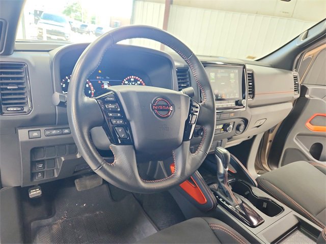 Used 2024 Nissan Frontier Pro-X image 18