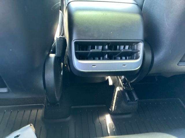 Used 2023 Tesla Model Y Long Range AWD/4WD image 15