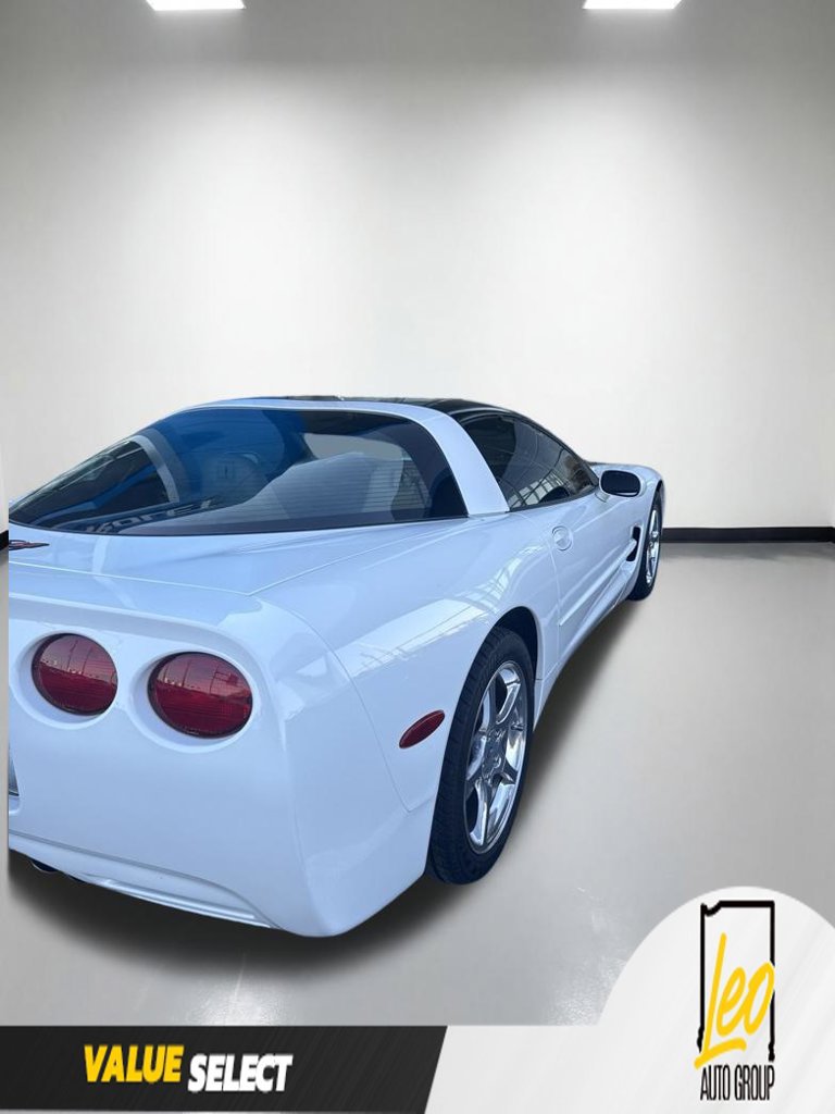 Used 2004 Chevrolet Corvette Coupe w/ Preferred Equipment Group RWD image 14