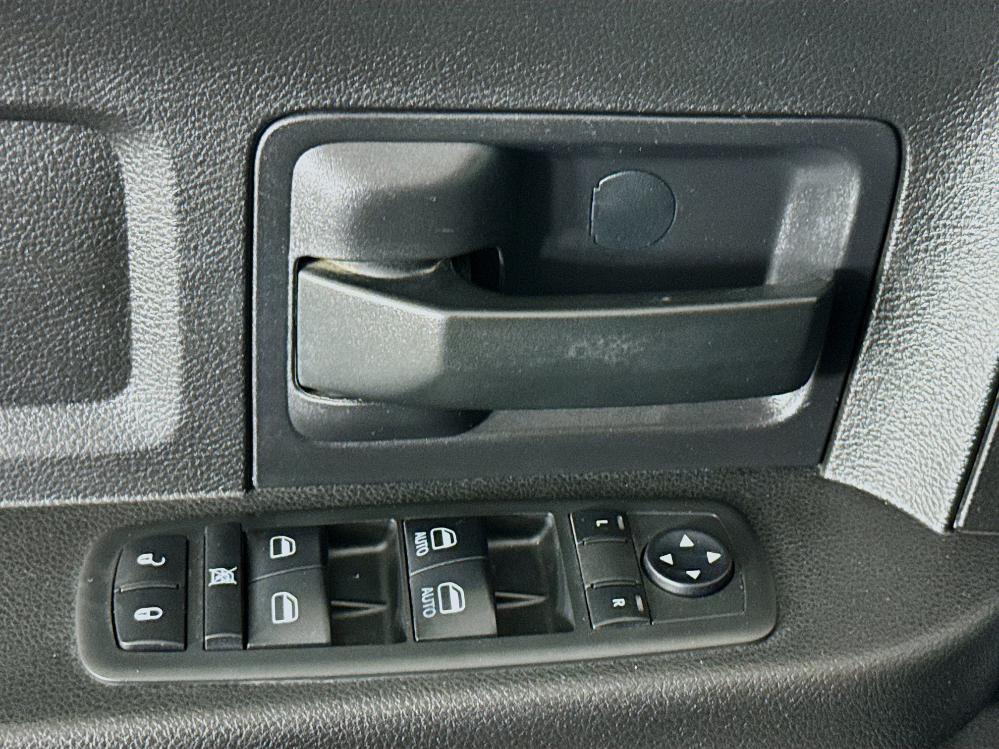 Used 2018 RAM 1500 Tradesman RWD image 21