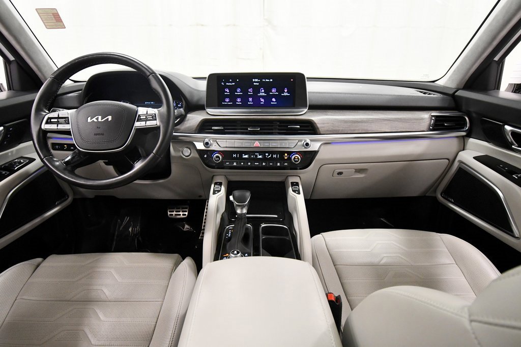 Certified 2022 Kia Telluride SX w/ SX Prestige Package image 3