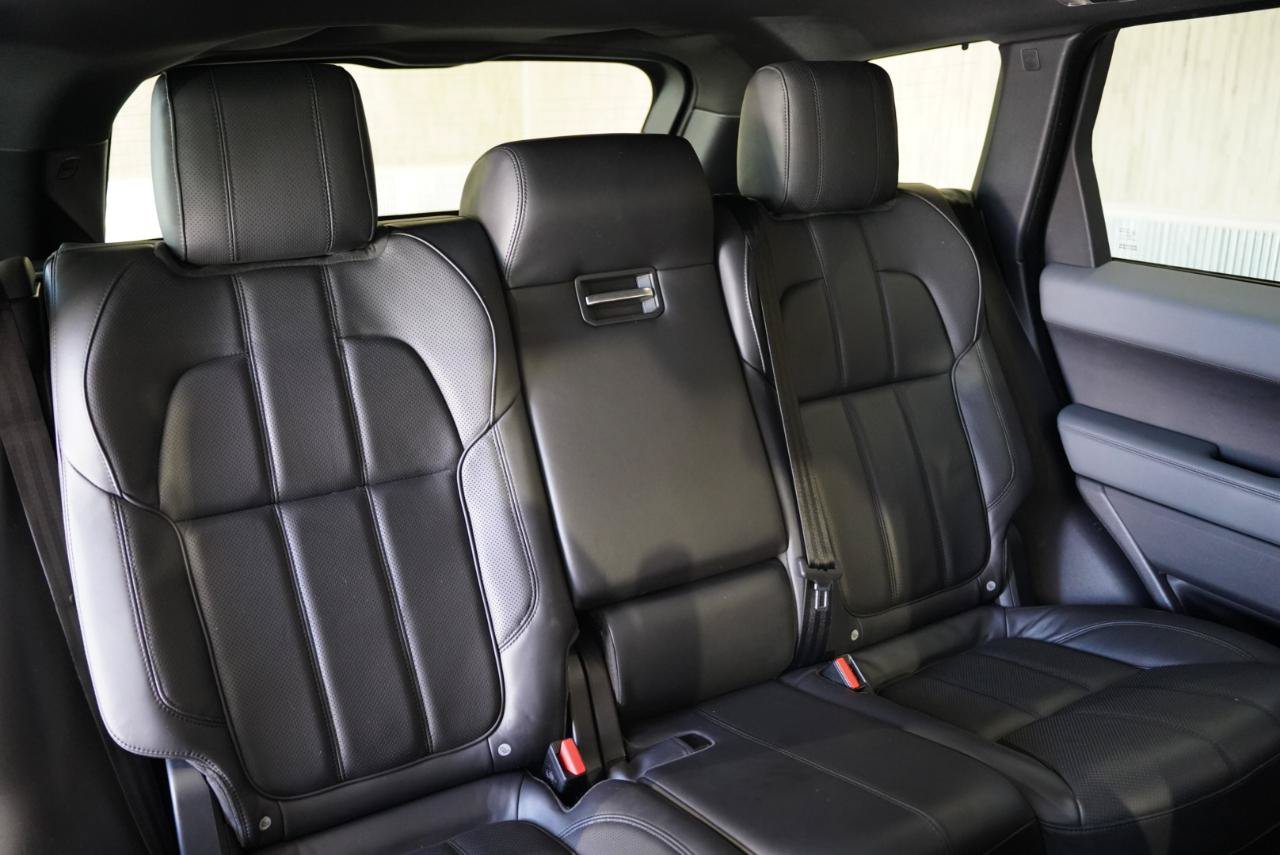 Used 2015 Land Rover Range Rover Sport HSE AWD/4WD image 34