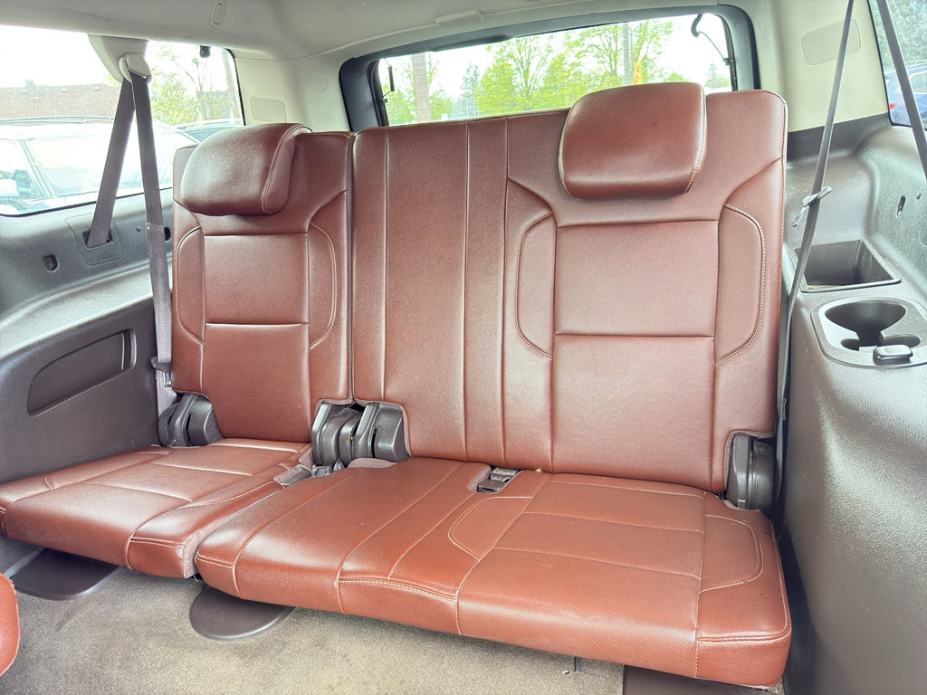 Used 2017 Chevrolet Suburban Premier AWD/4WD image 17