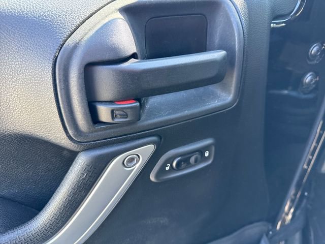 Used 2015 Jeep Wrangler Sahara w/ Connectivity Group image 20