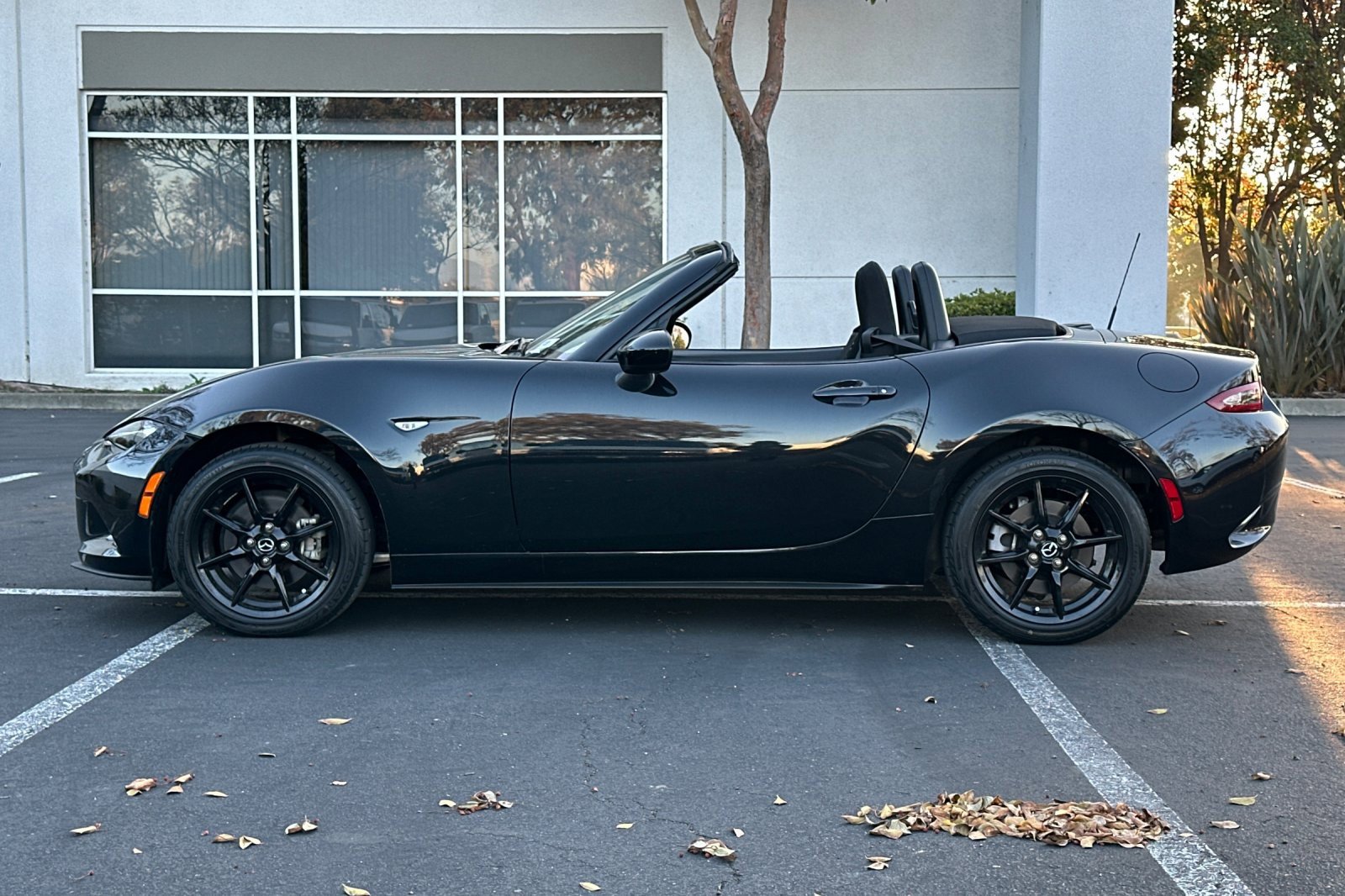 Used 2022 MAZDA MX-5 Miata Sport image 6