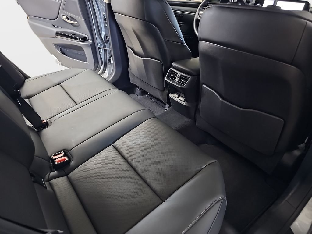 Certified 2025 Lexus ES 300h w/ Premium Package FWD image 11