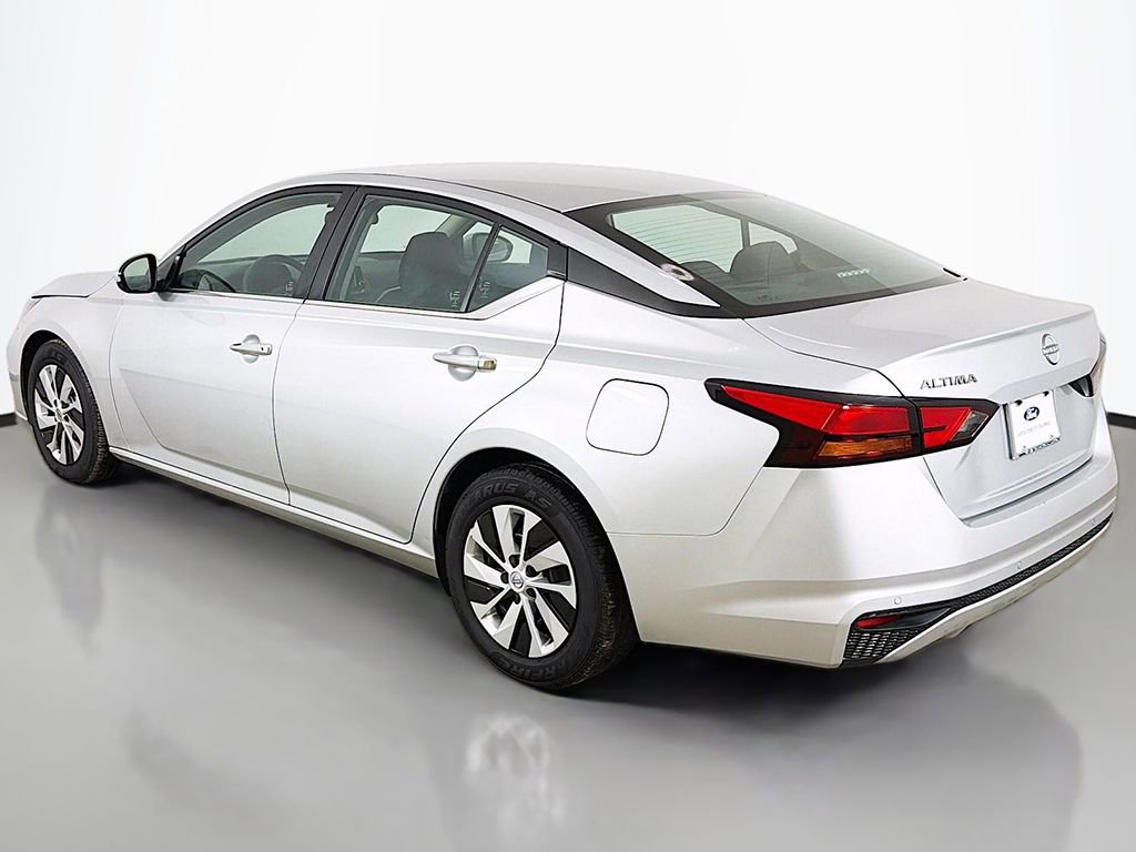Used 2023 Nissan Altima 2.5 S image 4