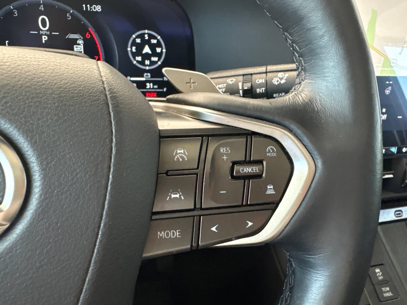 Used 2024 Lexus GX 550 w/ Accessory Package (2T) AWD/4WD image 37