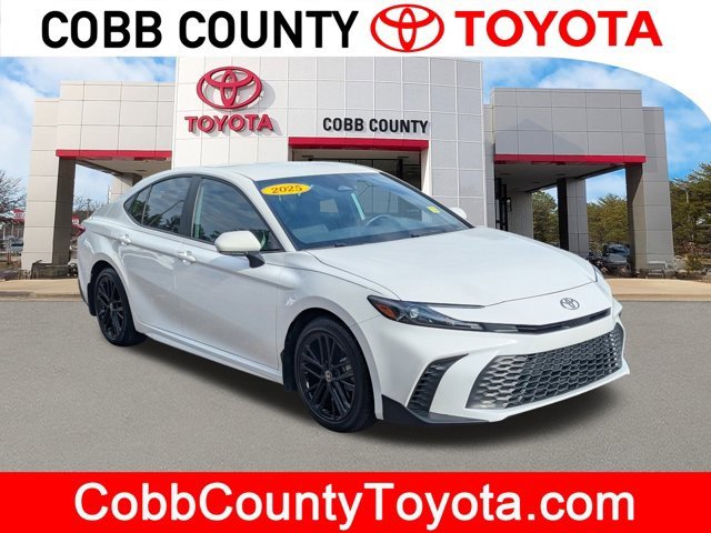 Used 2025 Toyota Camry SE