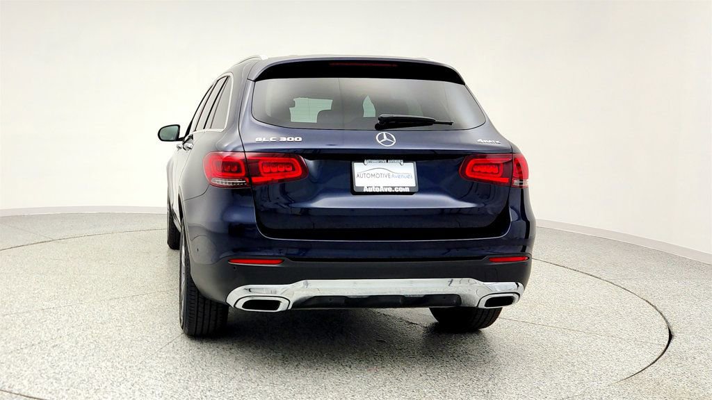 Used 2022 Mercedes-Benz GLC 300 4MATIC w/ Premium Package Lite image 6