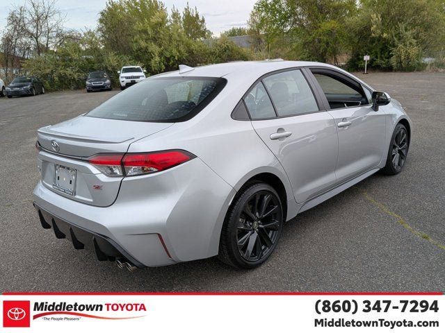 Used 2023 Toyota Corolla SE FWD image 3