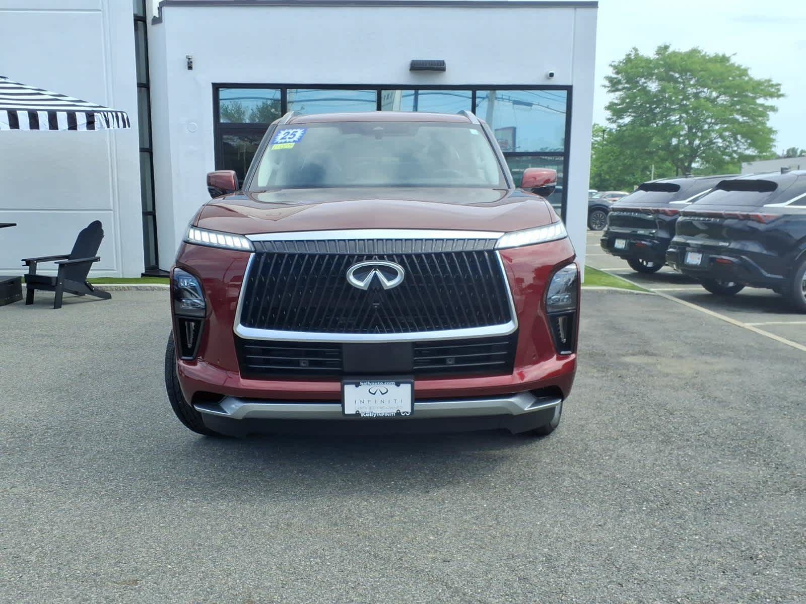 Certified 2025 INFINITI QX80 Sensory AWD/4WD image 2