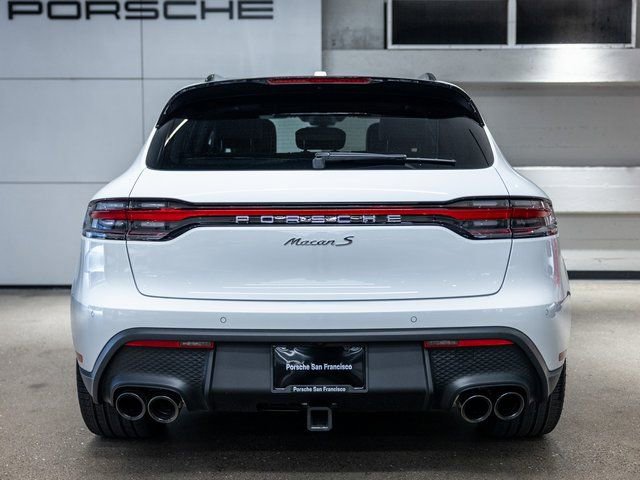 Certified 2025 Porsche Macan S image 7
