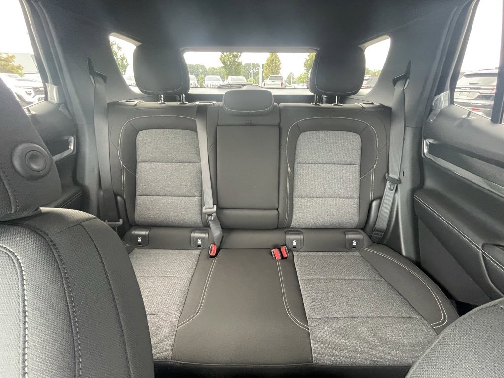 New 2026 GMC Acadia Elevation image 21