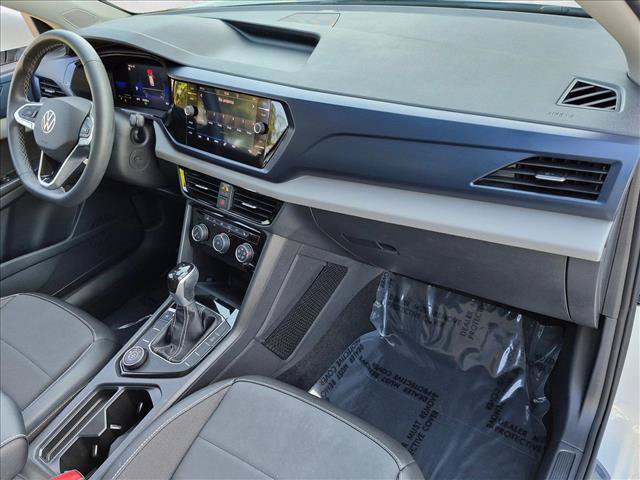 Used 2023 Volkswagen Taos SE w/ Panoramic Sunroof Package AWD/4WD image 22