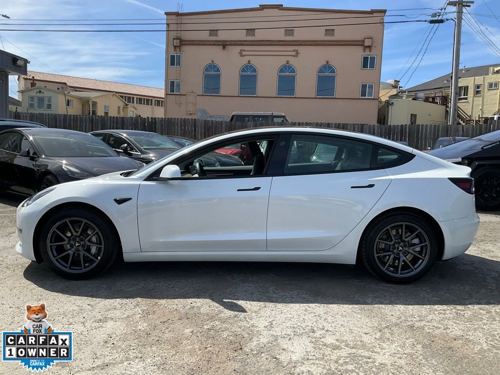 Used 2023 Tesla Model 3 Standard Range image 5