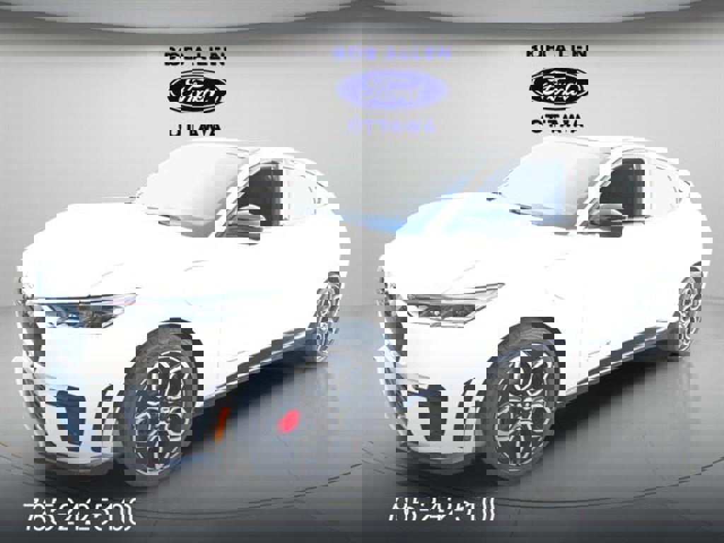 Used 2022 Ford Mustang Mach-E GT image 2