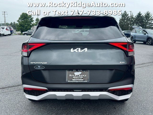 Used 2023 Kia Sportage LX AWD/4WD image 6