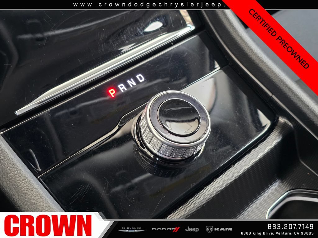 Used 2024 Jeep Grand Cherokee Laredo AWD/4WD image 28