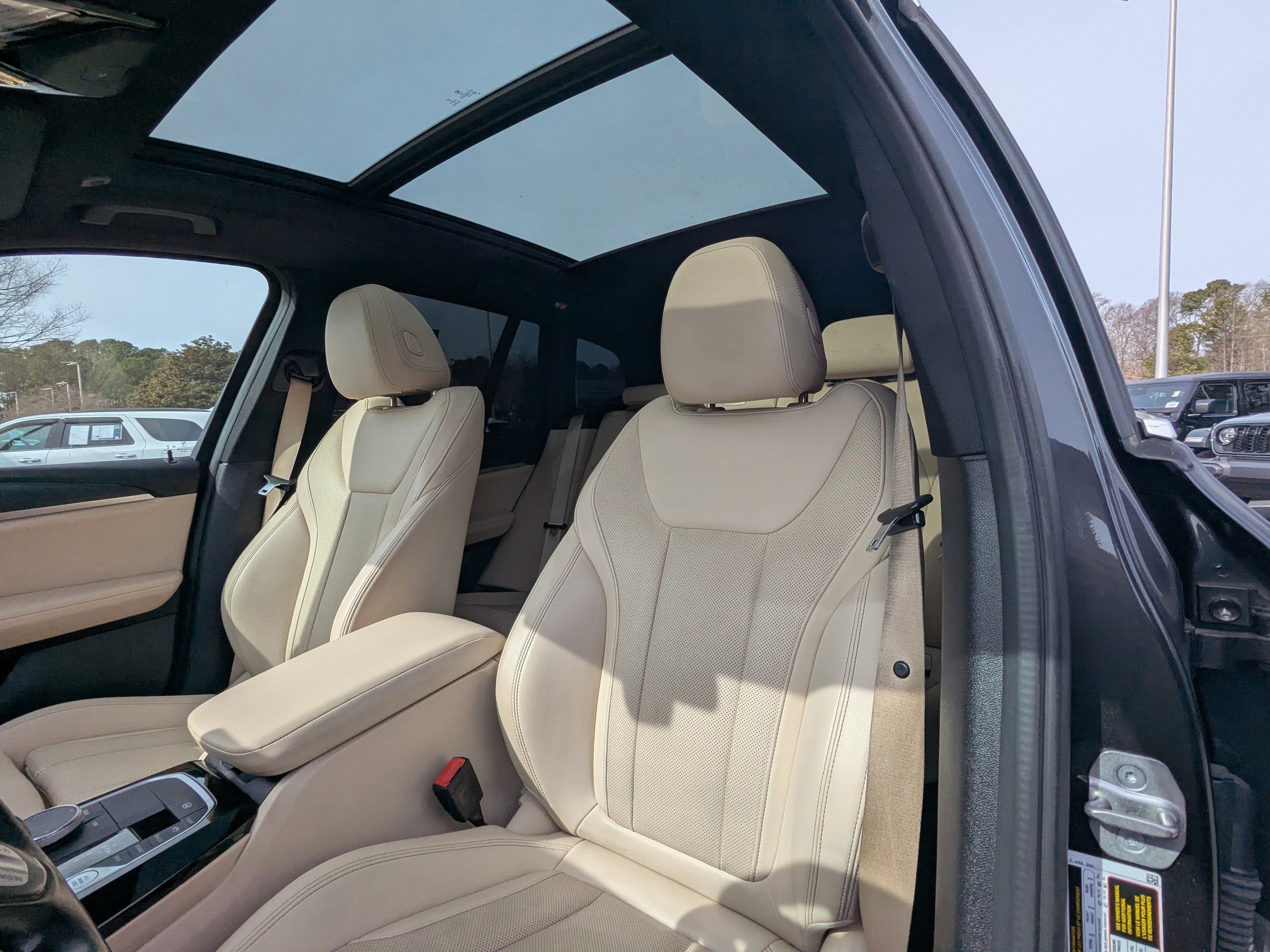 Used 2022 BMW X3 xDrive30i image 9